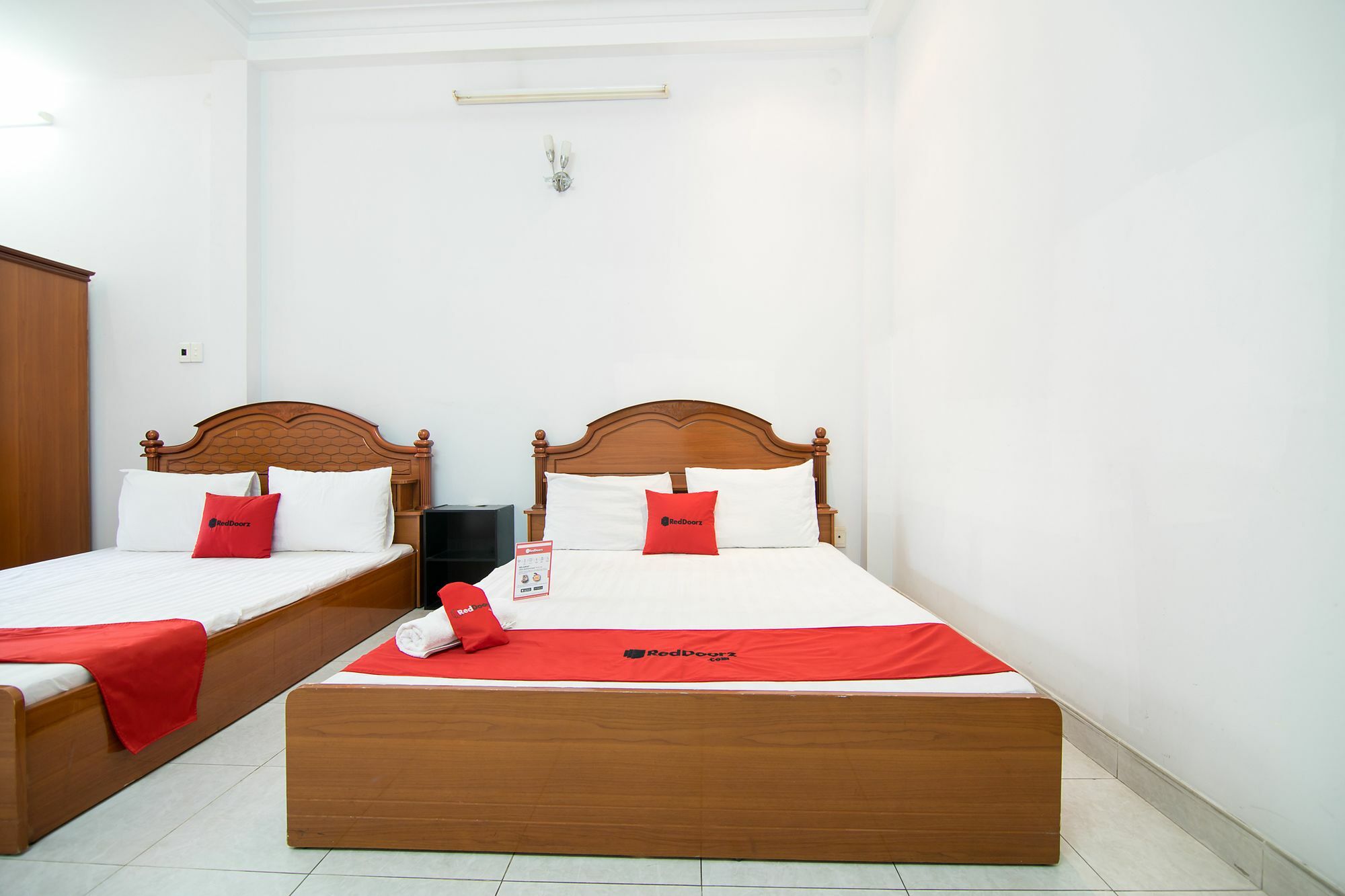 Reddoorz Near Pico Plaza Cong Hoa Hotel Ho Chi Minh City Bagian luar foto