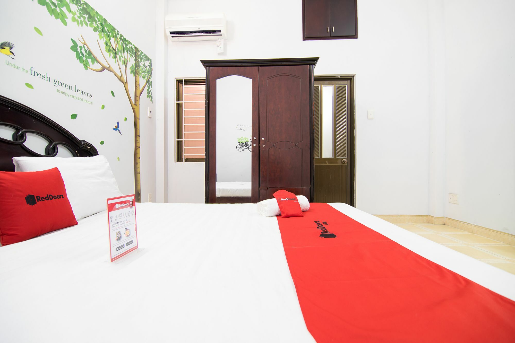 Reddoorz Near Pico Plaza Cong Hoa Hotel Ho Chi Minh City Bagian luar foto