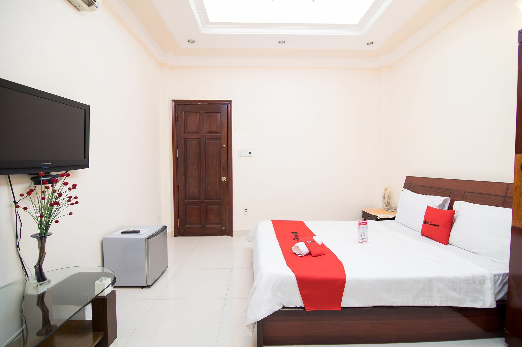 Reddoorz Near Pico Plaza Cong Hoa Hotel Ho Chi Minh City Bagian luar foto