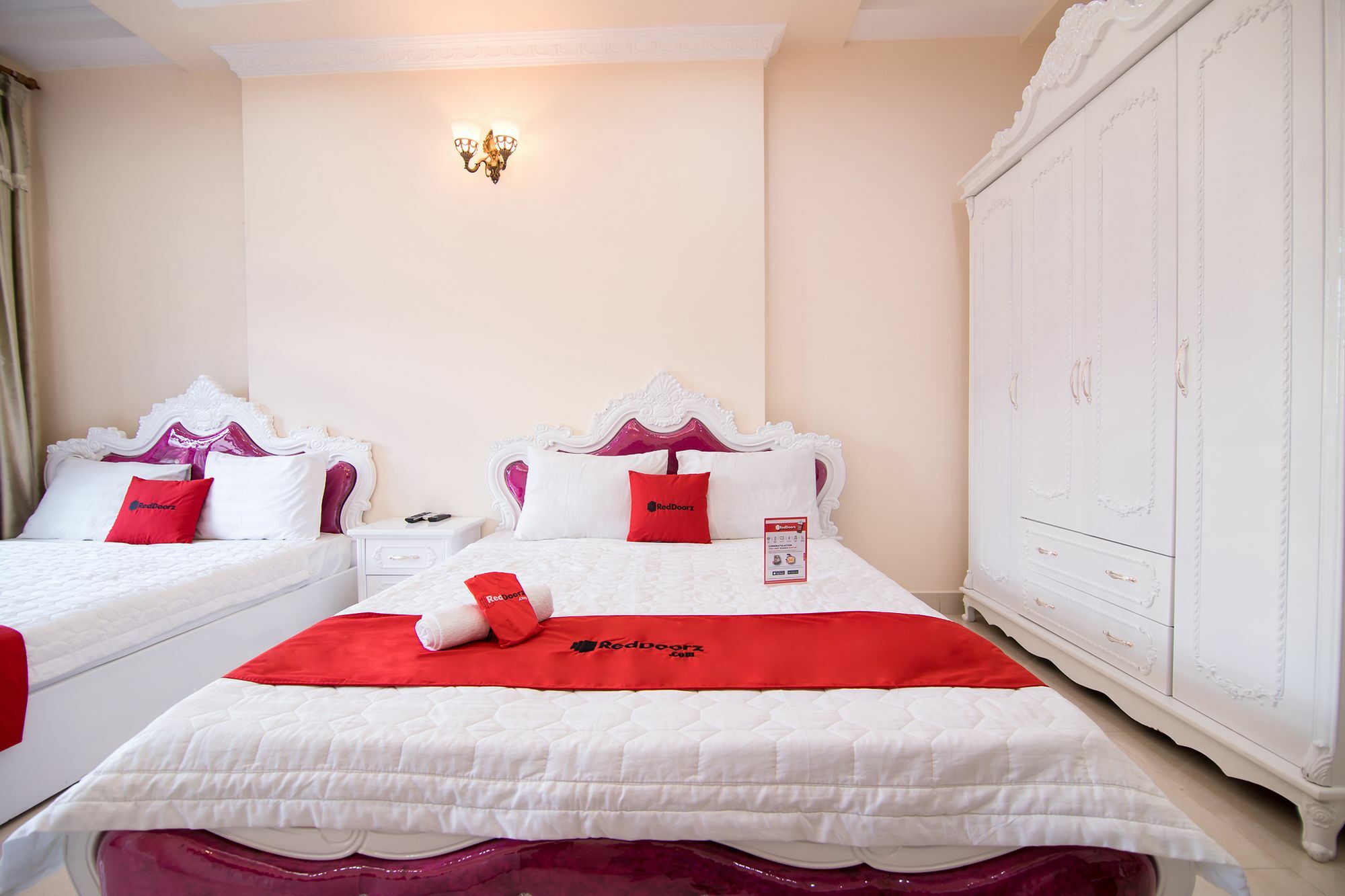 Reddoorz Near Pico Plaza Cong Hoa Hotel Ho Chi Minh City Bagian luar foto
